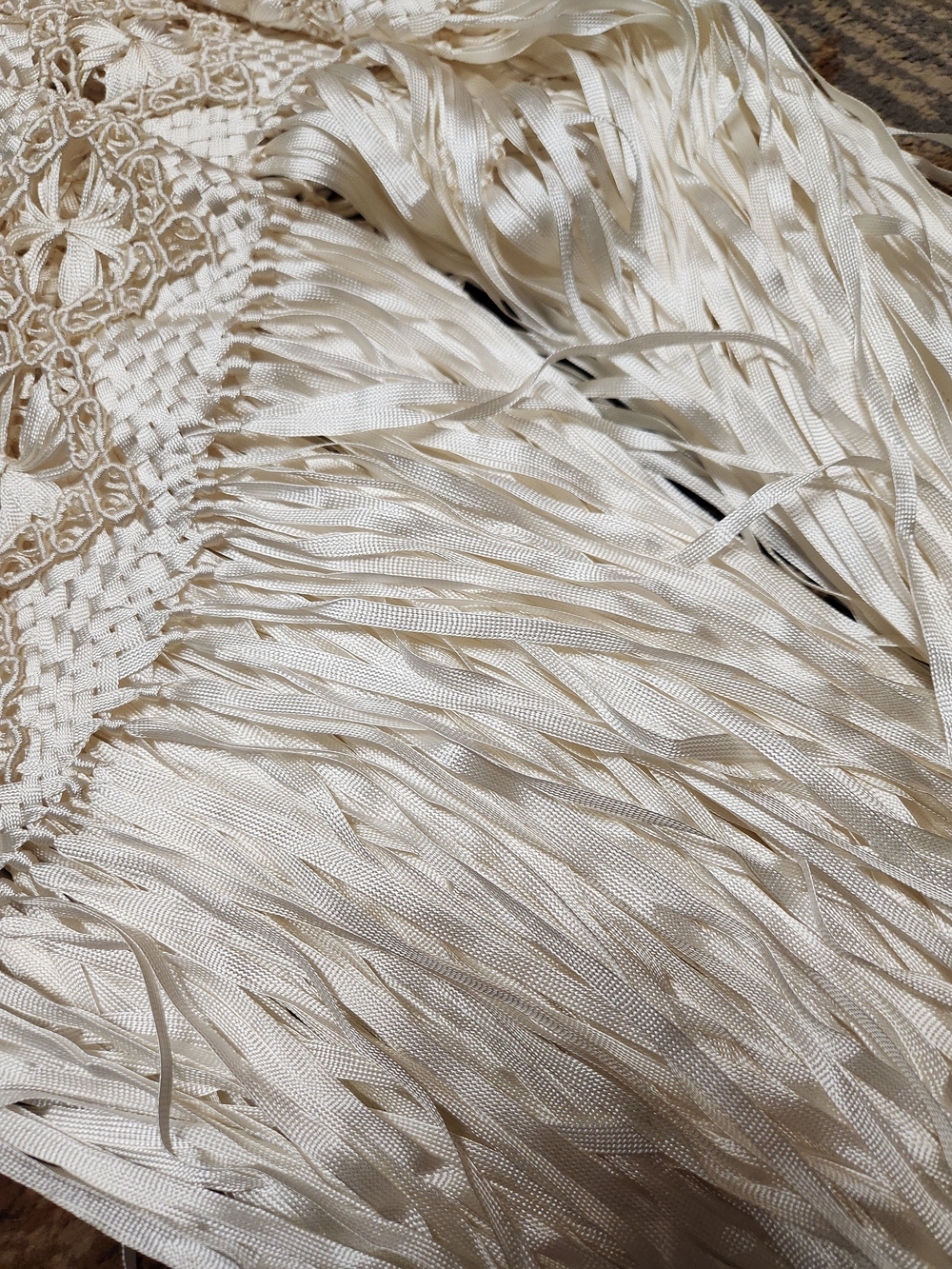 Vintage Shaul Handmade Cream Macramé with Fringe - Picture 8 of 12